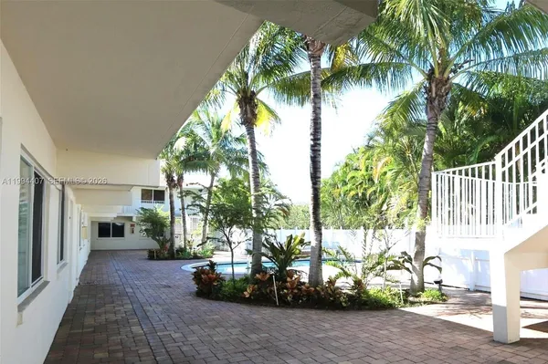$1,750 | 1878 Northeast 46th Street, Unit C2, Fort Lauderdale, FL 33308