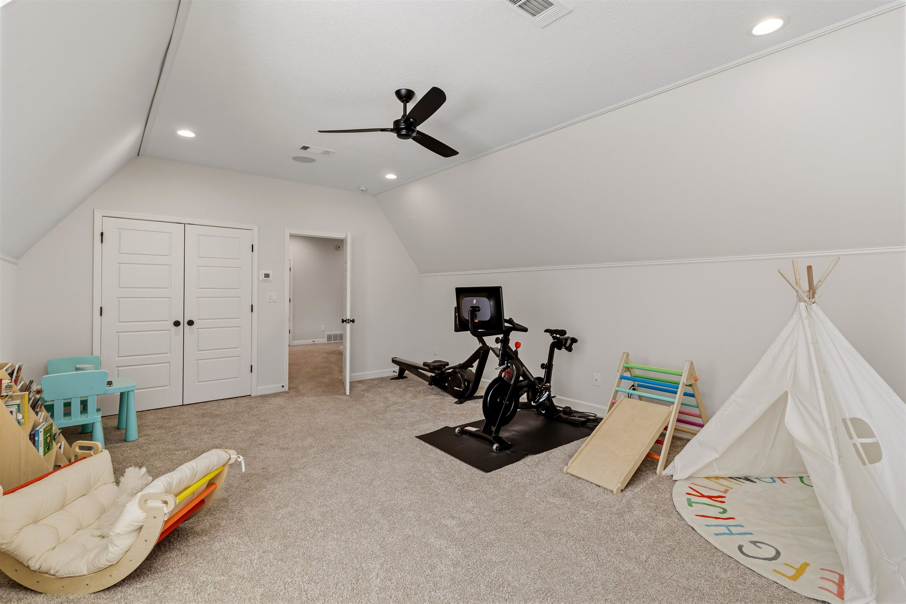 4757 Carousel Lane Collierville, TN 38017 - Photo 27 of 39 Workout area featuring recessed lighting, carpet, and a ceiling fan