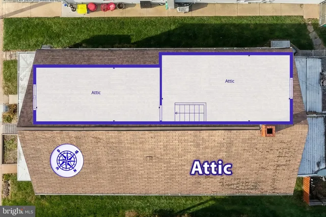 a picture of a black and white photo