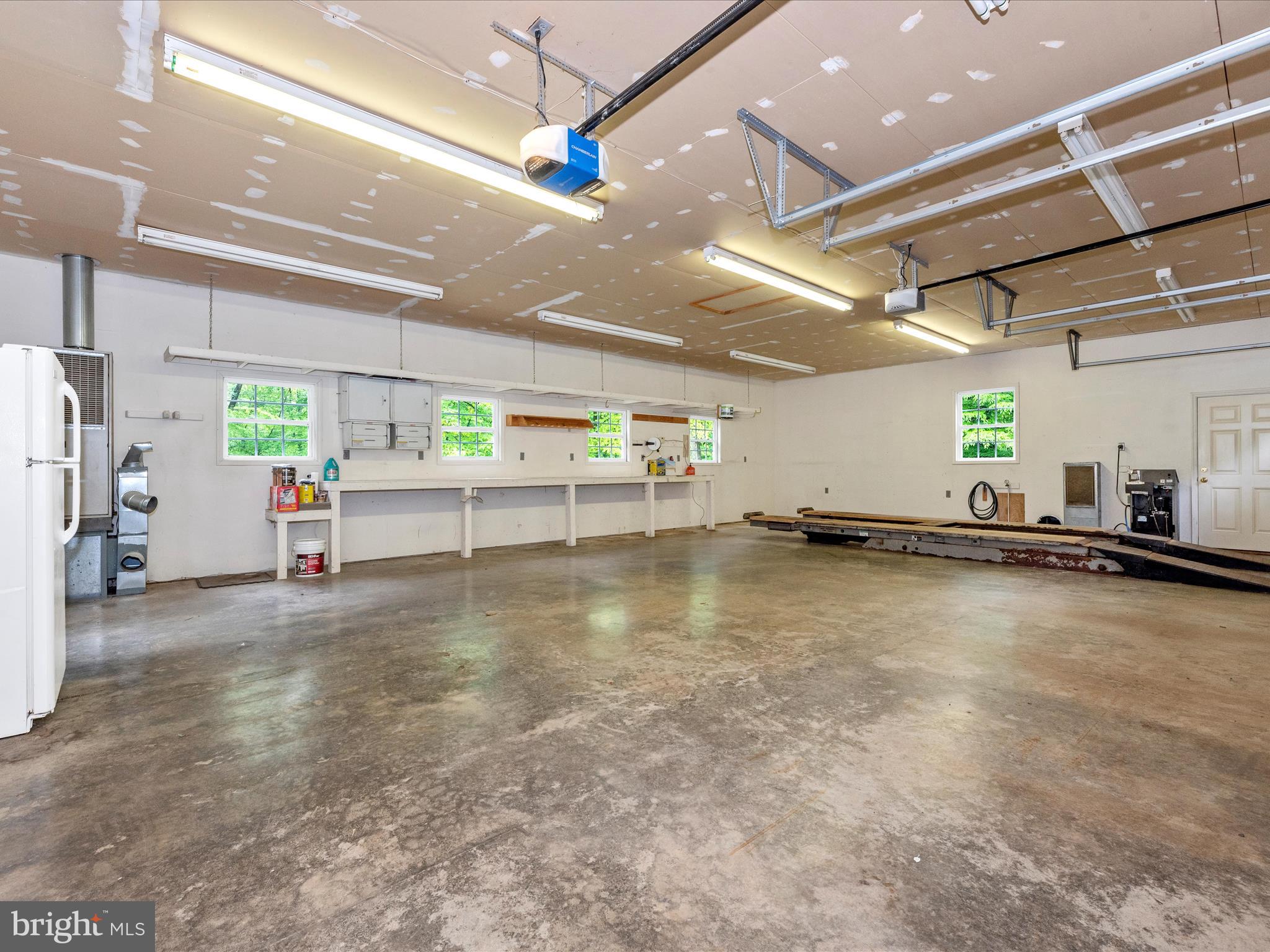 10924 Rawley Road New Market, MD 21774 - Photo 14 of 51 Garage