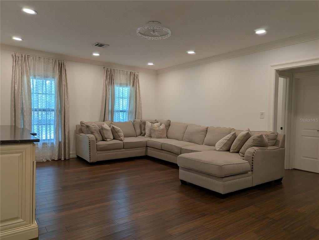 974 Pinelli Street Orlando, FL 32803 - Photo 5 of 38