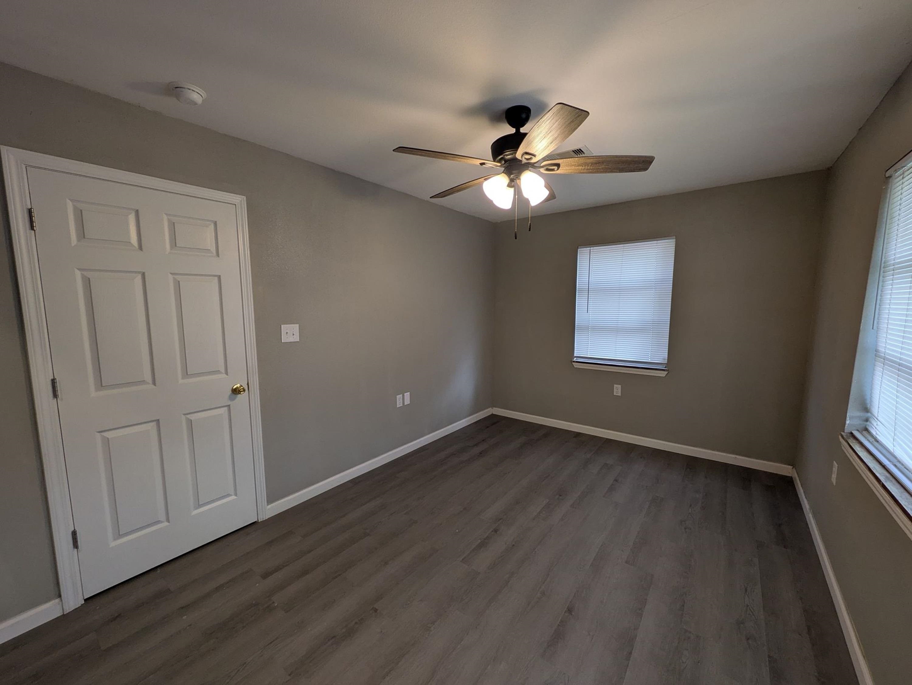 5251 Procter Street Port Arthur, TX 77642 - Photo 10 of 22