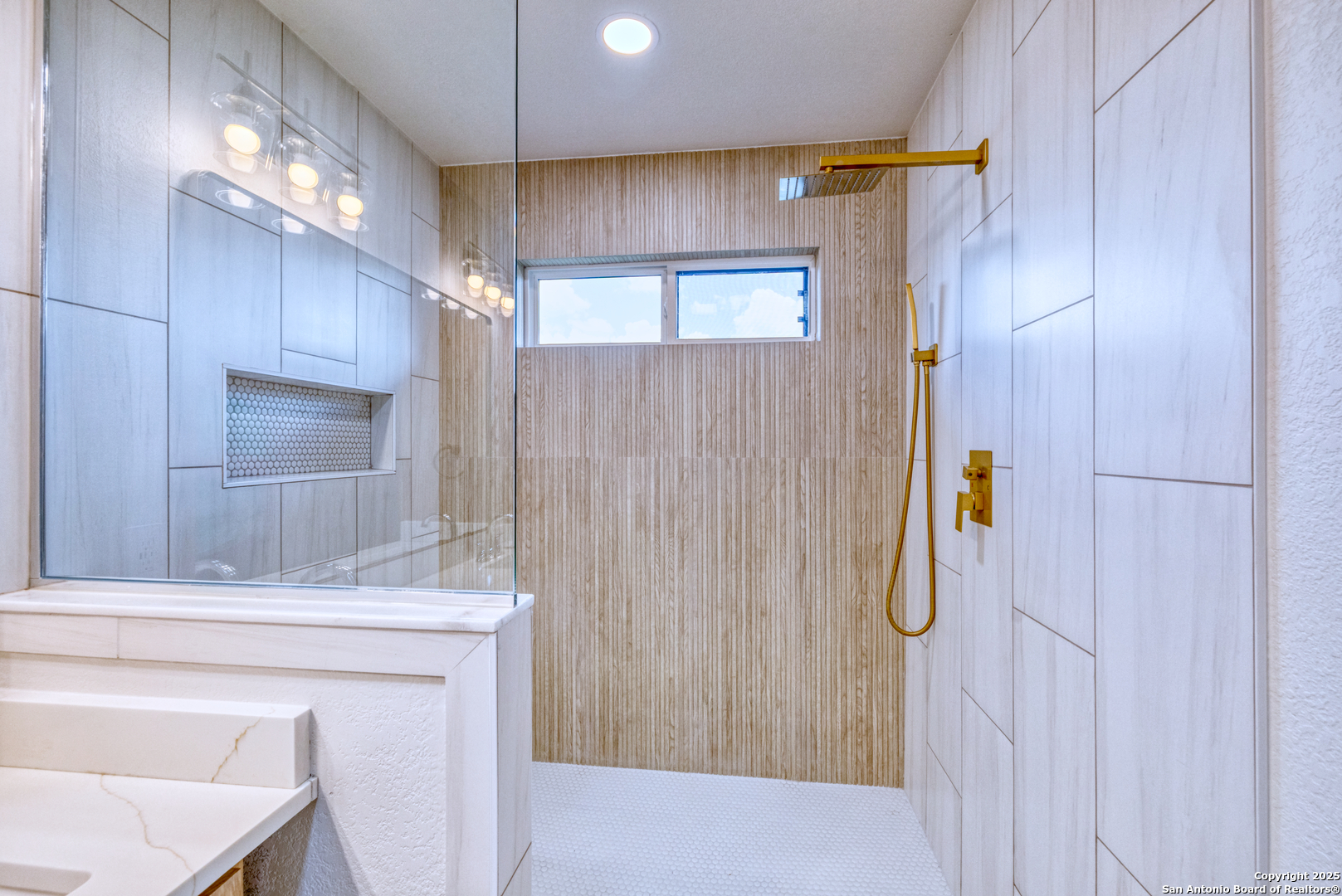 6 Rio Seco Drive Uvalde, TX 78801 - Photo 25 of 40