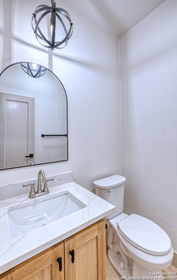 6 Rio Seco Drive Uvalde, TX 78801 - Photo 9 of 40