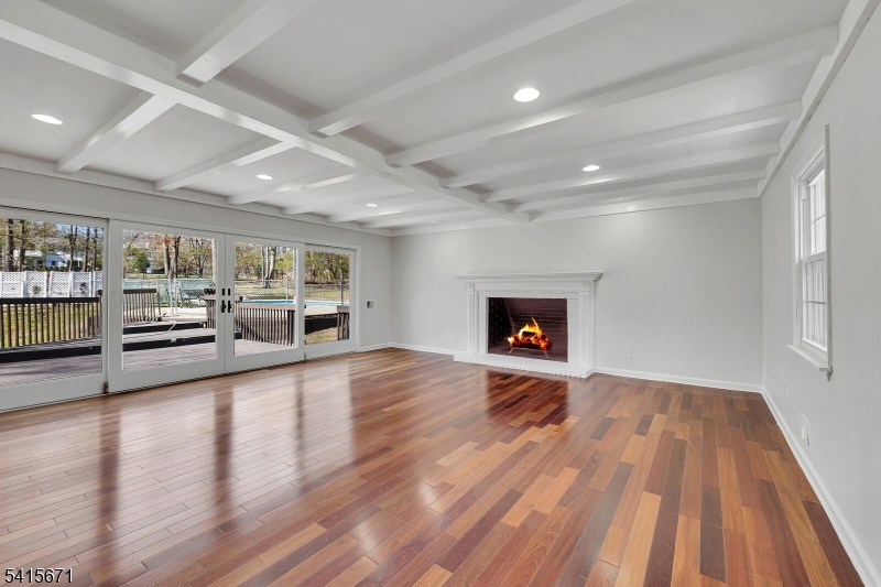 54 Robin Glen Road Watchung, NJ 07069 - Photo 13 of 42