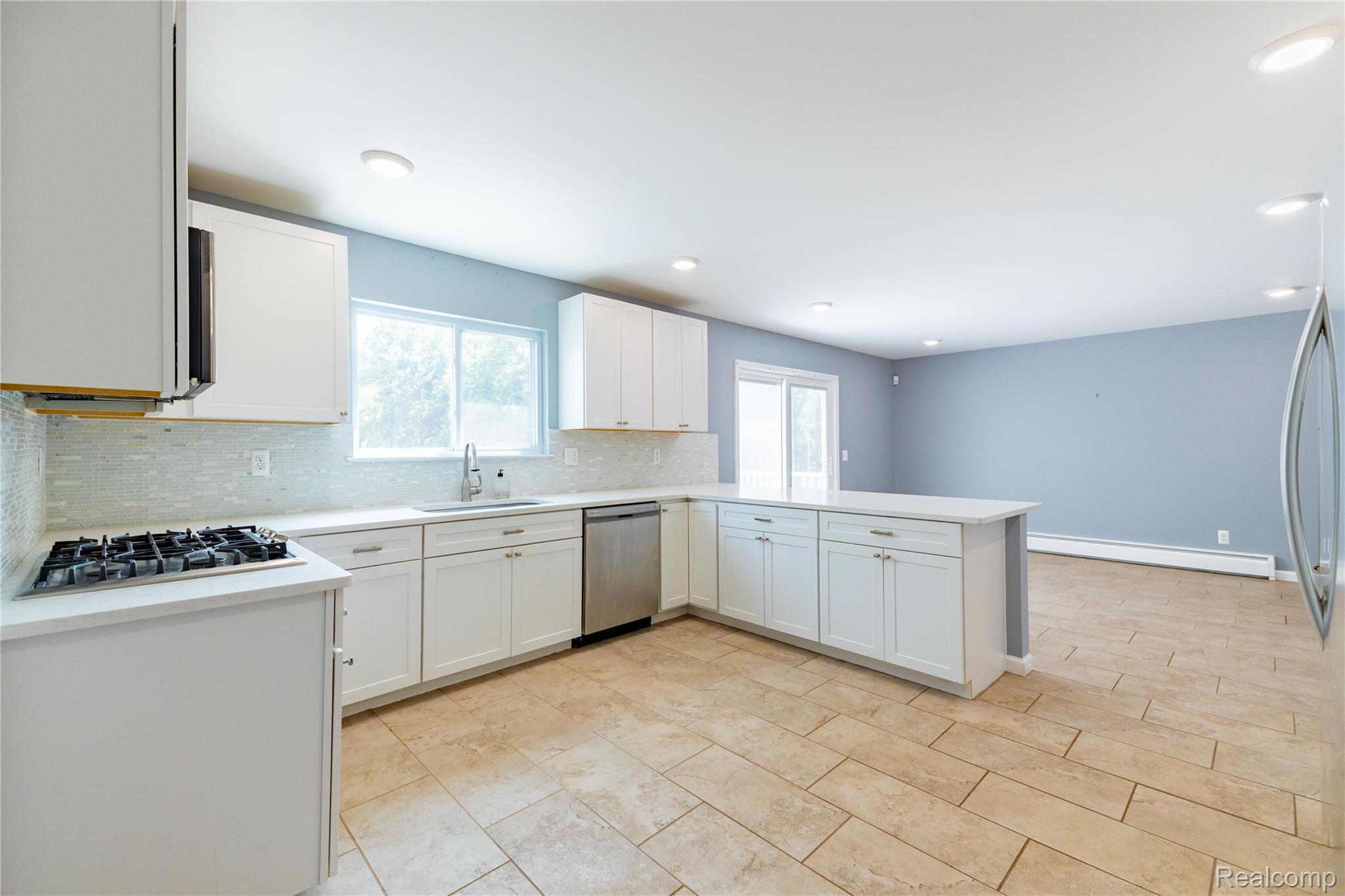 6400 East Highland Road Howell, MI 48843 - Photo 3 of 48 6400 East Highland Rd, Howell (7 of 48).jpg
