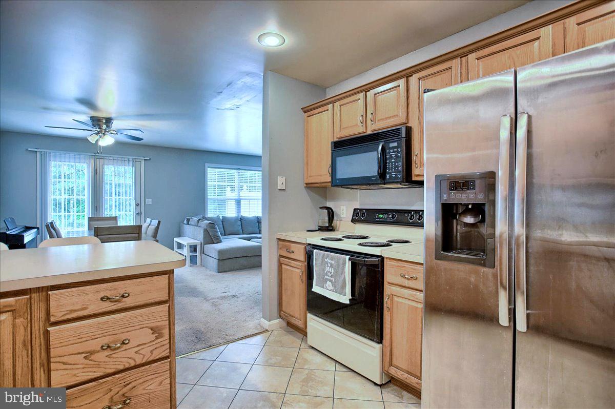 2229 Ionoff Road, Unit 10 Harrisburg, PA 17110 - Photo 17 of 37 Kitchen
