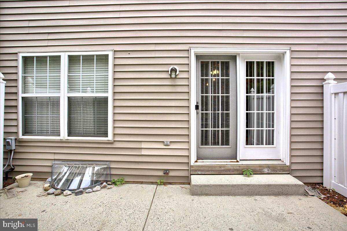 2229 Ionoff Road, Unit 10 Harrisburg, PA 17110 - Photo 35 of 37 Back Porch