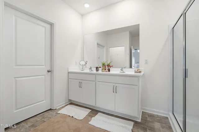 $425,000 | 5402 Wildlife Circle, Piney Flats, TN 37686