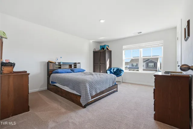 $425,000 | 5402 Wildlife Circle, Piney Flats, TN 37686