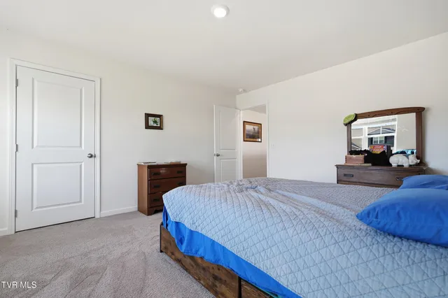 $425,000 | 5402 Wildlife Circle, Piney Flats, TN 37686