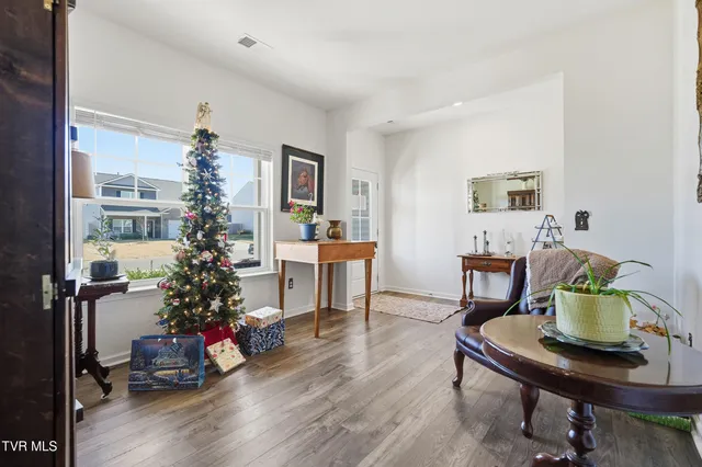 $425,000 | 5402 Wildlife Circle, Piney Flats, TN 37686