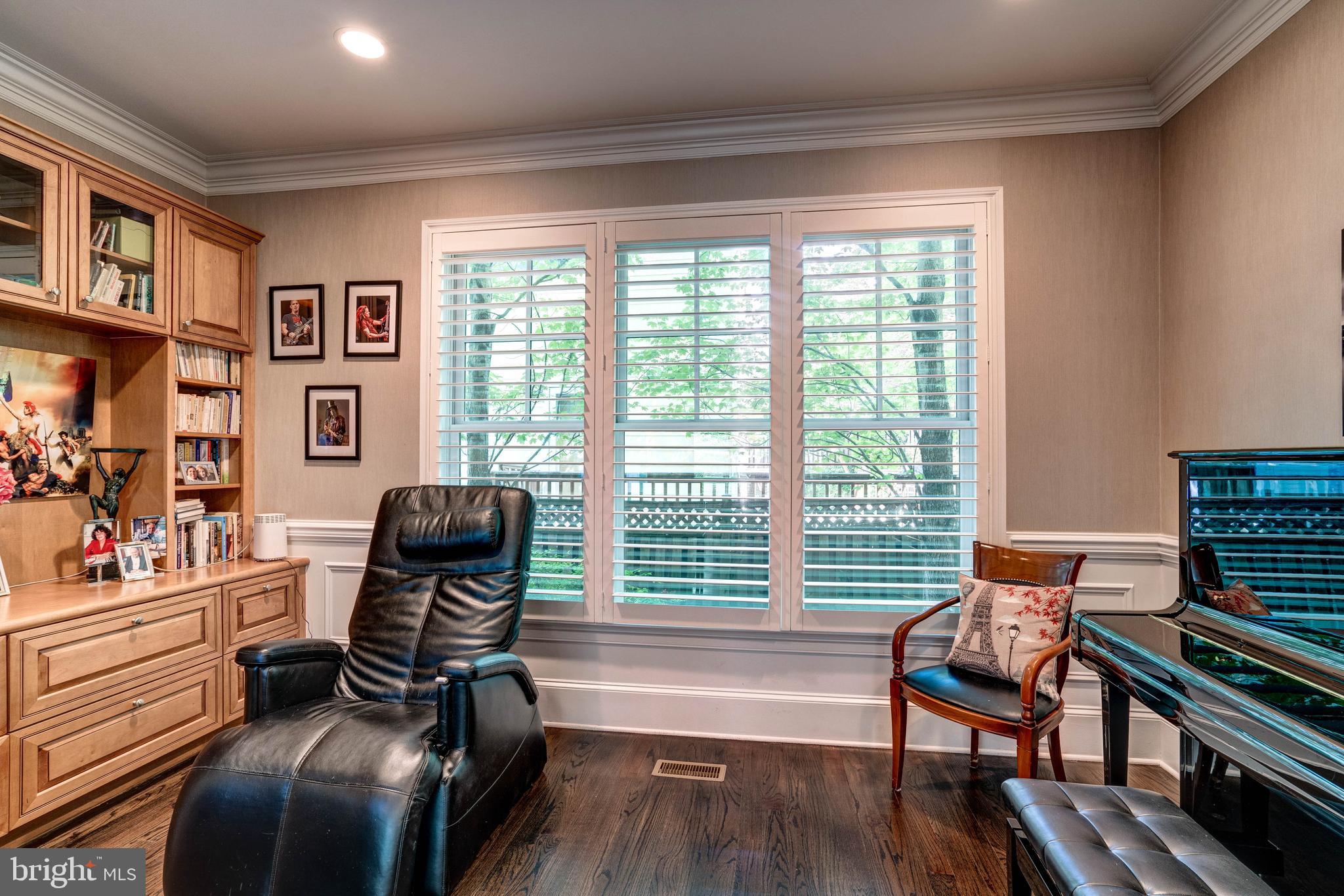 4703 Overbrook Road Bethesda, MD 20816 - Photo 15 of 88