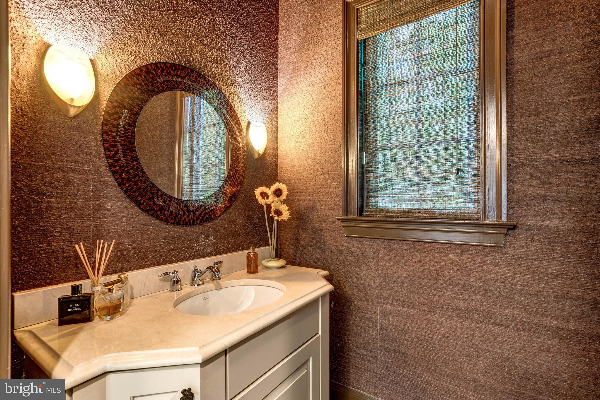 4703 Overbrook Road Bethesda, MD 20816 - Photo 16 of 88