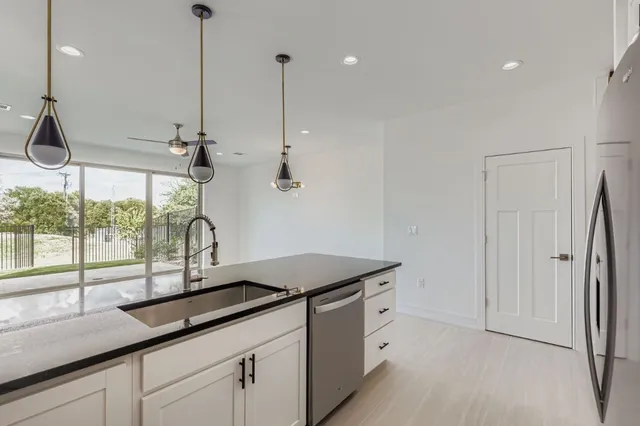 $465,000 | 200 Tesla Circle, Austin, TX 78681