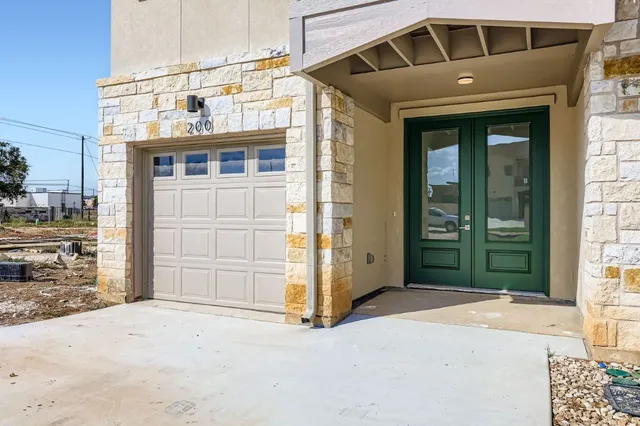 $465,000 | 200 Tesla Circle, Austin, TX 78681