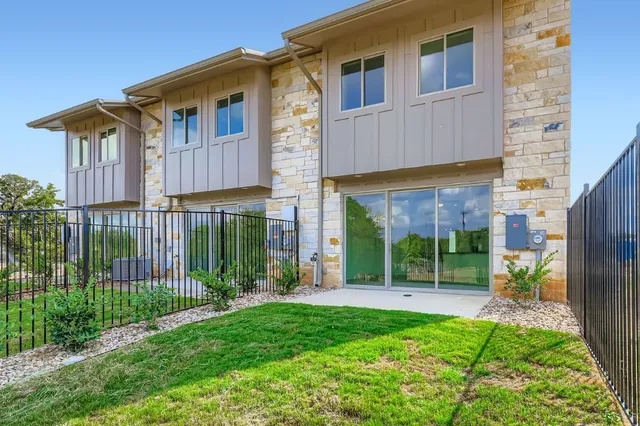 $465,000 | 200 Tesla Circle, Austin, TX 78681