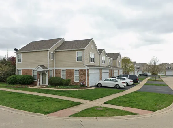 $2,450 | 499 Brookside Drive, Oswego, IL 60543