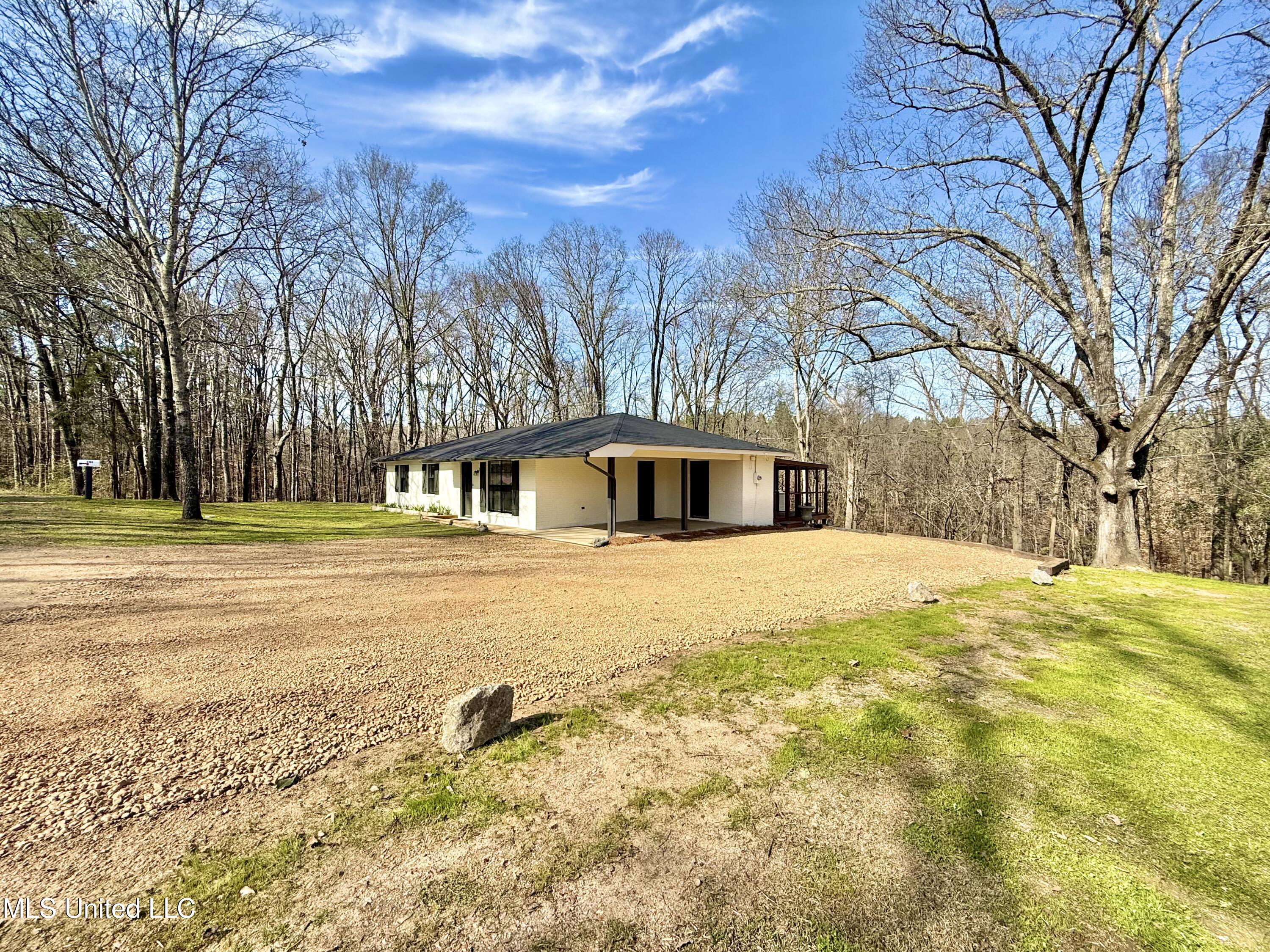 4194 Burt Loop Road Crystal Springs, MS 39059 - Photo 35 of 46 IMG_9102