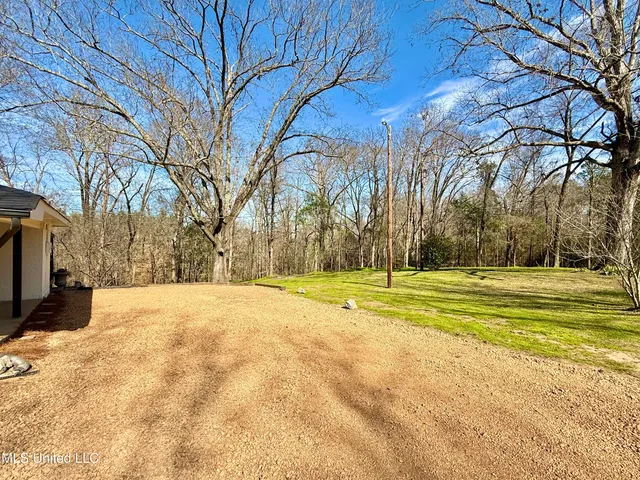 $179,900 | 4194 Burt Loop Road, Crystal Springs, MS 39059