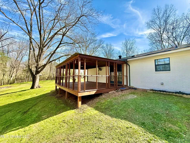 $179,900 | 4194 Burt Loop Road, Crystal Springs, MS 39059