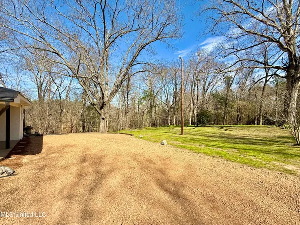 $185,000 | 4194 Burt Loop Road, Crystal Springs, MS 39059