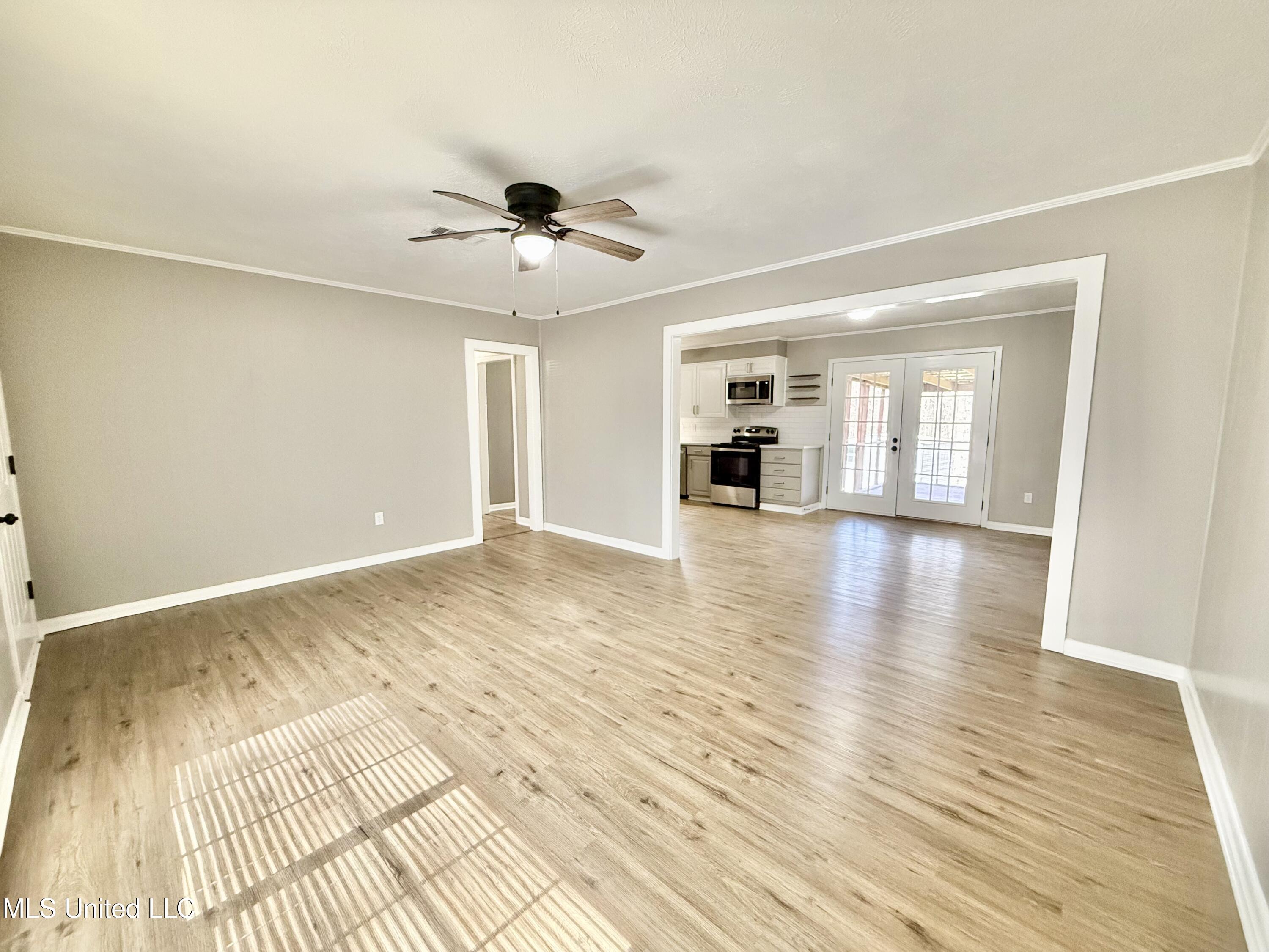 4194 Burt Loop Road Crystal Springs, MS 39059 - Photo 4 of 46 IMG_9044