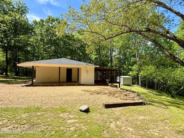 $185,000 | 4194 Burt Loop Road, Crystal Springs, MS 39059