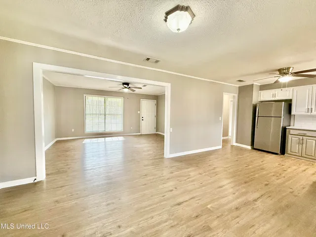 $179,900 | 4194 Burt Loop Road, Crystal Springs, MS 39059