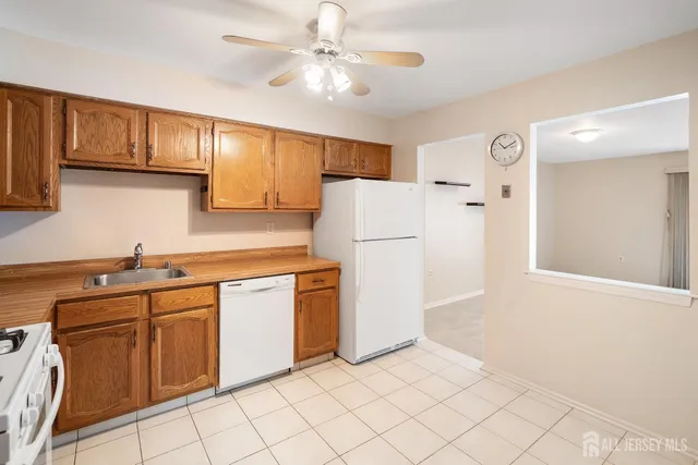 $399,900 | 46 Bramble Lane, Old Bridge, NJ 07747