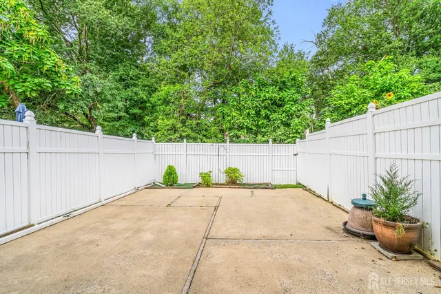 $399,900 | 46 Bramble Lane, Old Bridge, NJ 07747