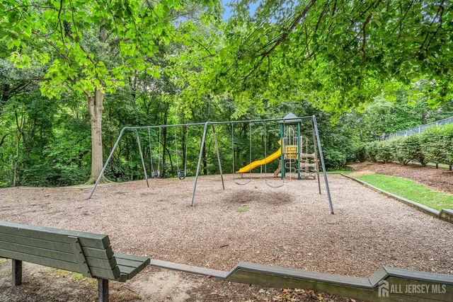 $399,900 | 46 Bramble Lane, Old Bridge, NJ 07747