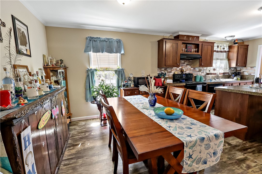 324 Valencia Street Sebastian, FL 32958 - Photo 9 of 21 a view of a dining room with furniture
