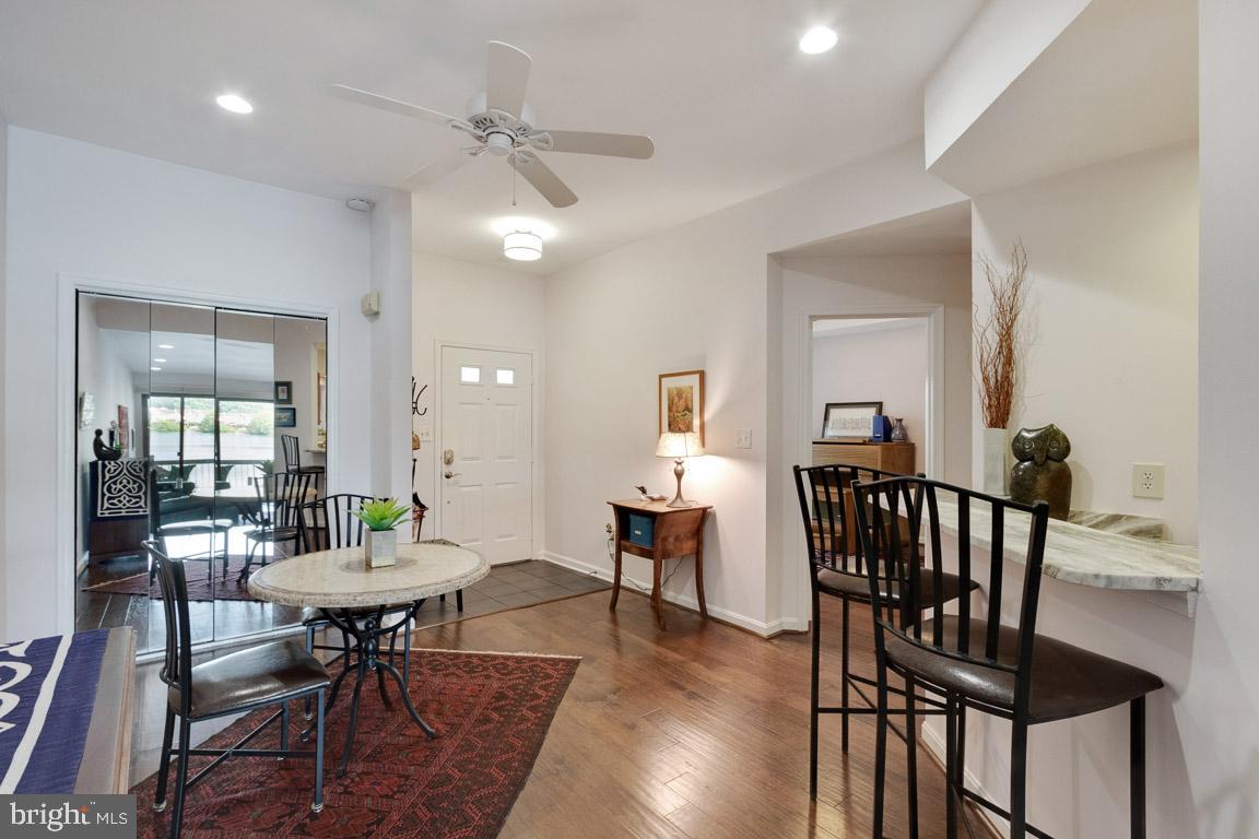 11184 Harbor Court Reston, VA 20191 - Photo 18 of 32 Gorgeous lighting throughout