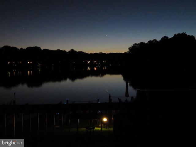 11184 Harbor Court Reston, VA 20191 - Photo 28 of 32 Stunning twilights