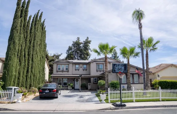 $529,000 | 1896 North Forestiere Avenue, Fresno, CA 93722