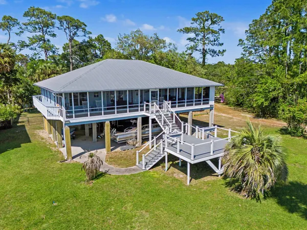 $825,000 | 88 Driftwood Drive, Panacea, FL 32346