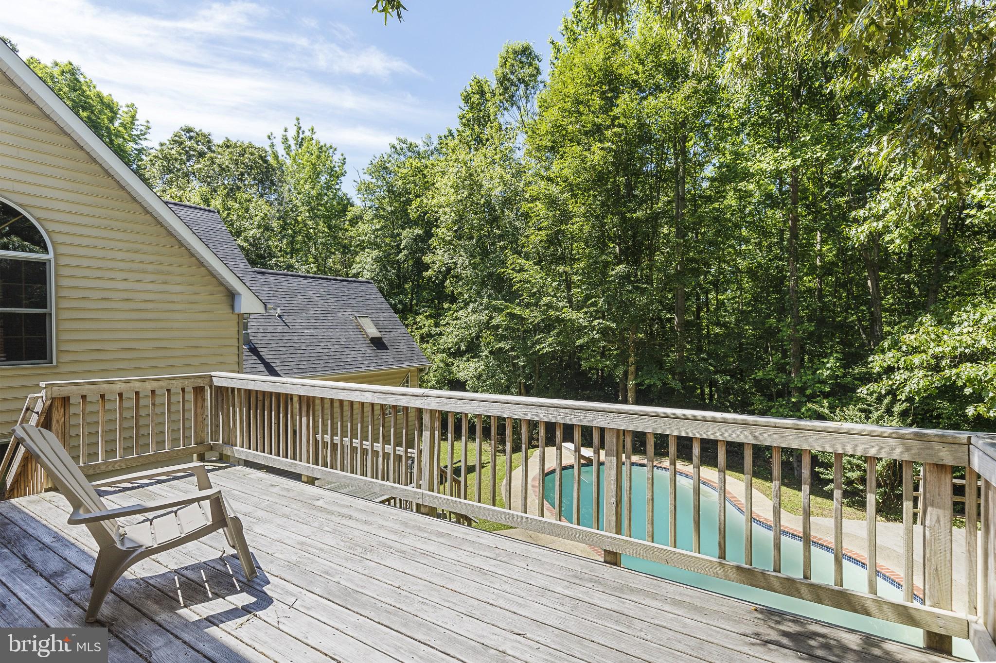 500 Plum Point Road Huntingtown, MD 20639 - Photo 29 of 30 Upper back deck