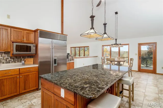 $899,900 | 5345 Old Litchfield Trail, Litchfield, IL 62056