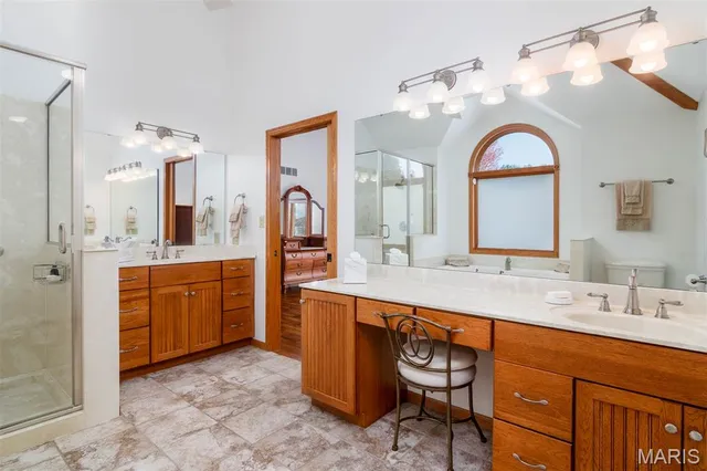 $899,900 | 5345 Old Litchfield Trail, Litchfield, IL 62056