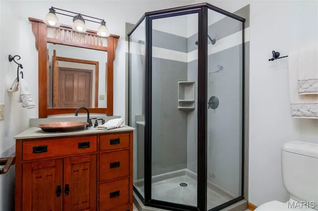 $899,900 | 5345 Old Litchfield Trail, Litchfield, IL 62056