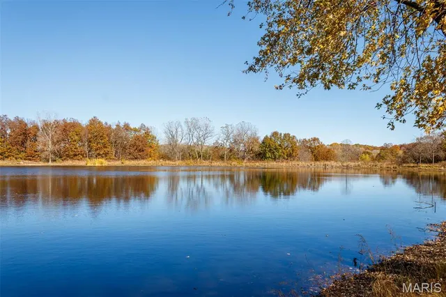 $899,900 | 5345 Old Litchfield Trail, Litchfield, IL 62056