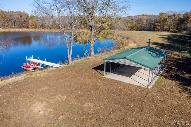 $899,900 | 5345 Old Litchfield Trail, Litchfield, IL 62056