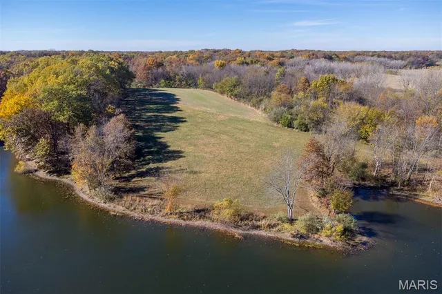 $899,900 | 5345 Old Litchfield Trail, Litchfield, IL 62056