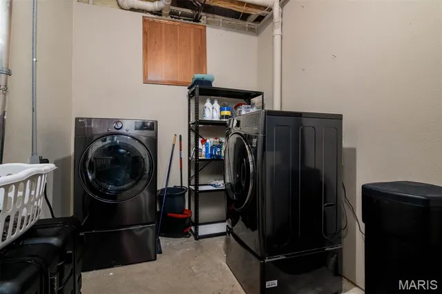 $899,900 | 5345 Old Litchfield Trail, Litchfield, IL 62056