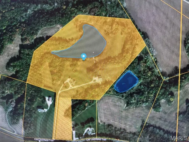 $884,900 | 5345 Old Litchfield Trail, Litchfield, IL 62056