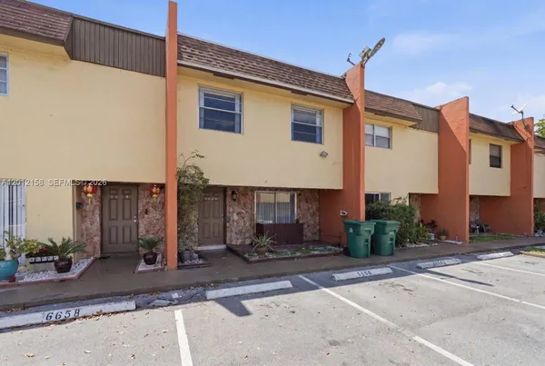 $2,800 | 6656 Southwest 41st Street, Unit 6656, Davie, FL 33314