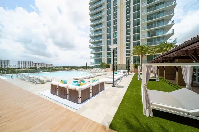 $23,000 | 330 Sunny Isles Boulevard, Unit 5LPH04, Sunny Isles Beach, FL 33160