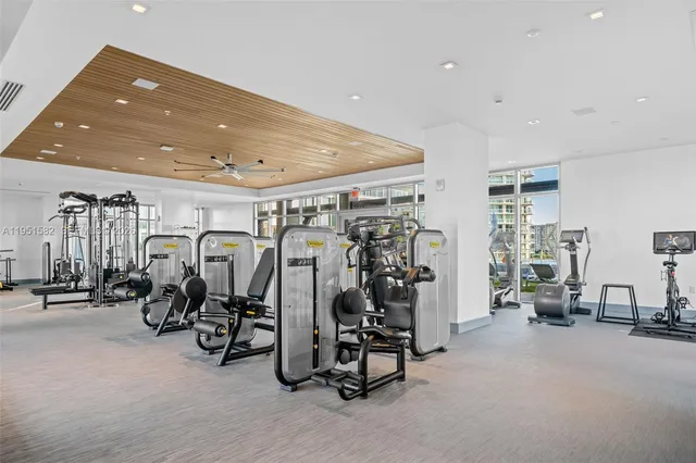 $23,000 | 330 Sunny Isles Boulevard, Unit 5LPH04, Sunny Isles Beach, FL 33160