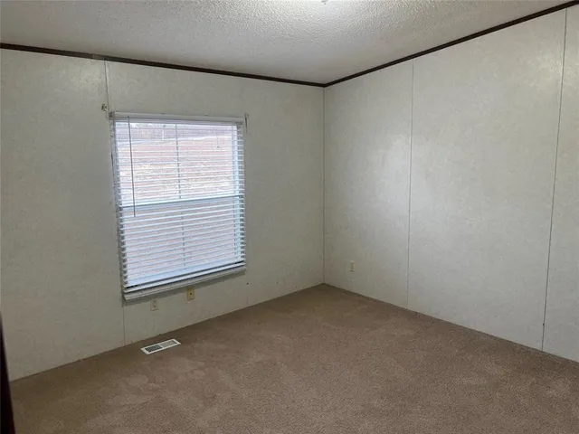 $1,950 | 2648 County Road 600, Farmersville, TX 75442